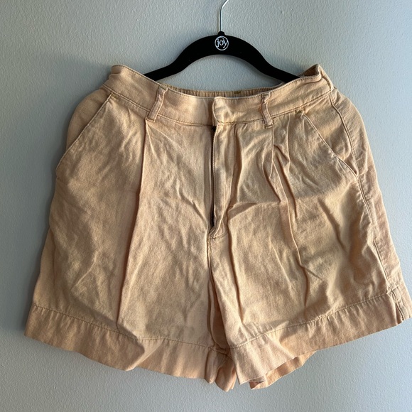 Abercrombie & Fitch Peach Shorts - Picture 1 of 2